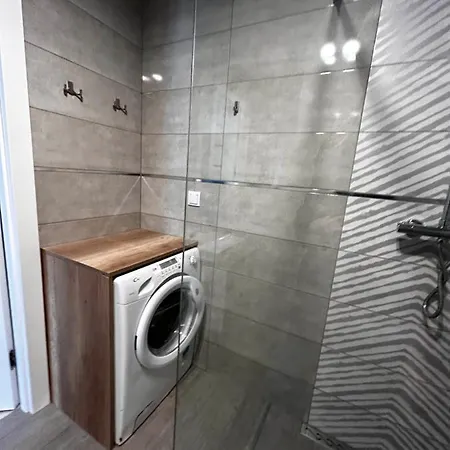 Lesne Apartment *